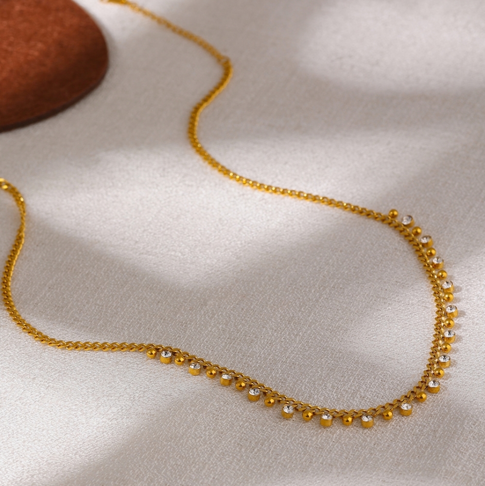 Shiny Diamonds Chain Necklace